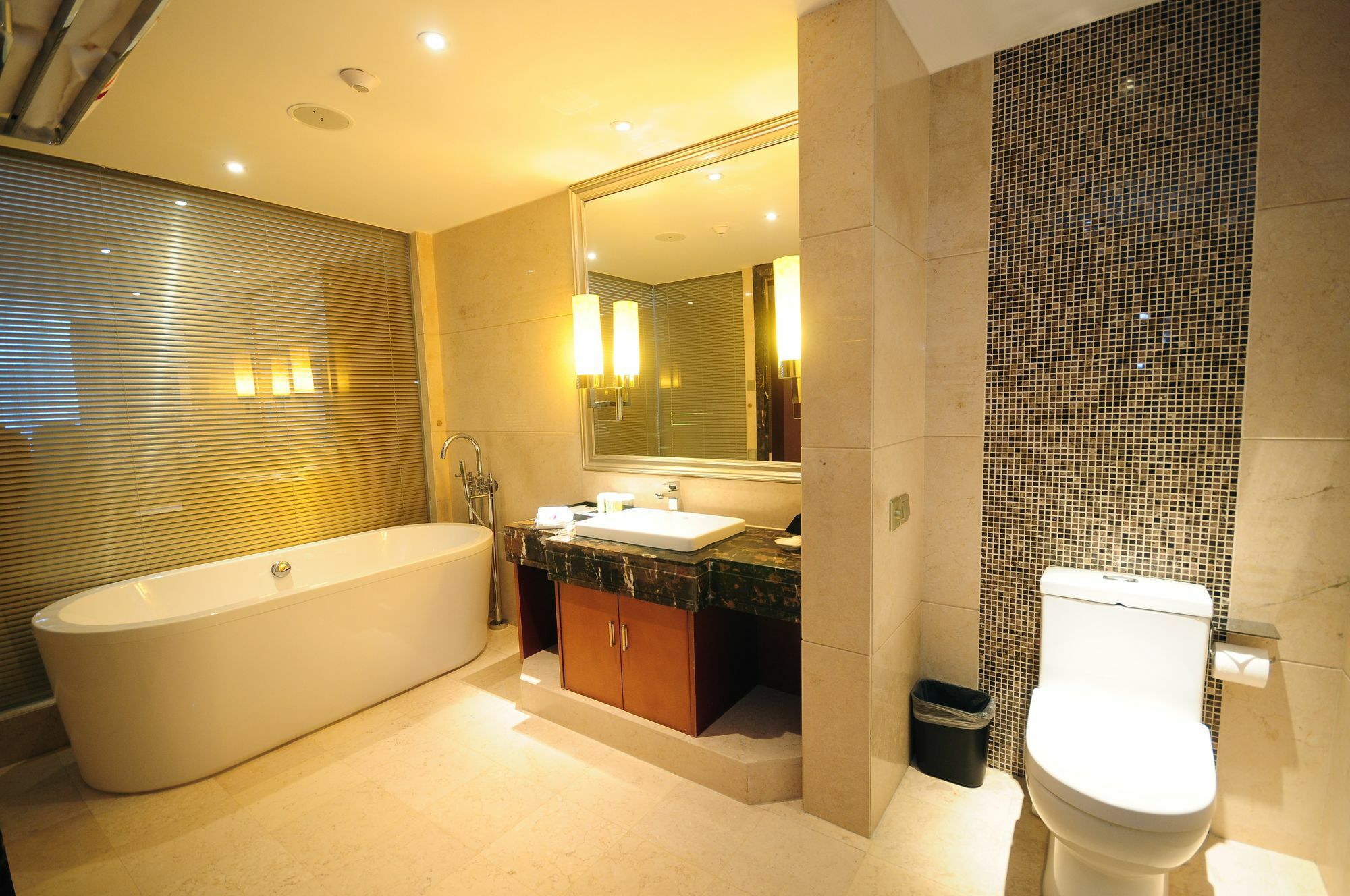 Airport Jianguo Hotel Chengdu Esterno foto